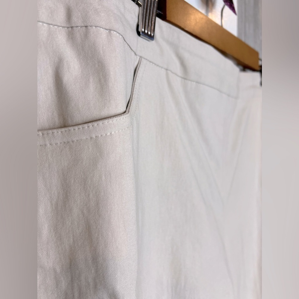 107. NWT Tribal Pull-On Stone Color Studded Cropped Pant 18 - Picture 3 of 6